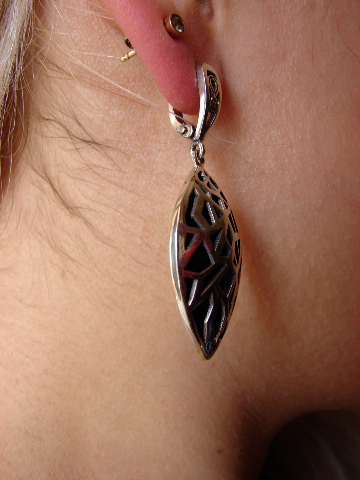 Set of Silver earrings and Ring