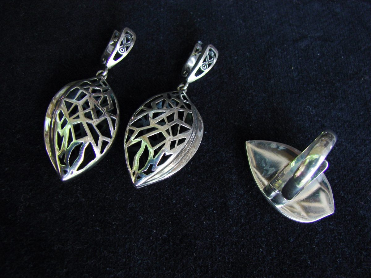 Set of Silver earrings and Ring