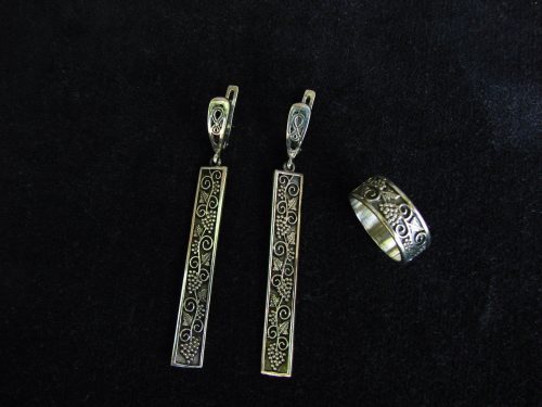 Set of Silver earrings and Ring