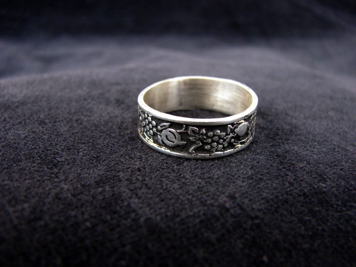 Ring Sterling Silver 925 Grape and Pomegranate Ornament, Band Ring