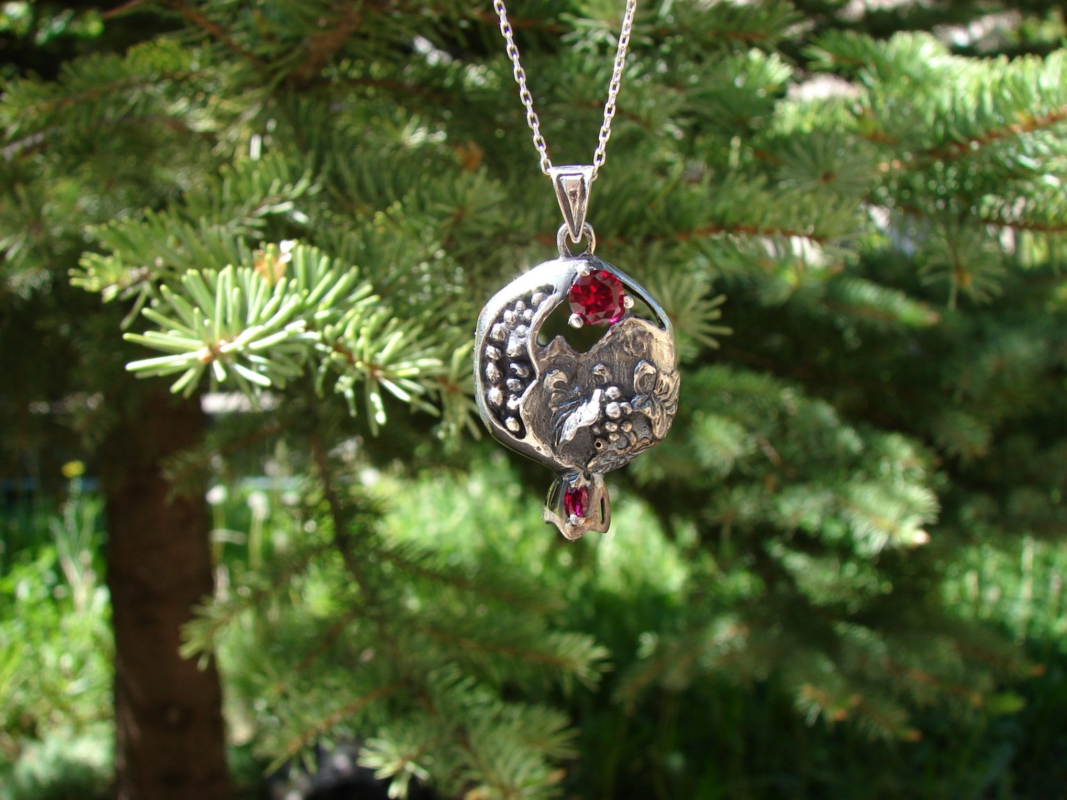 Pomegranate Necklace Sterling Silver 925 with Red Garnet