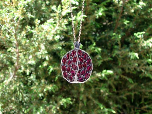 Necklace Juicy Pomegranate Sterling Silver 925 with Garnets