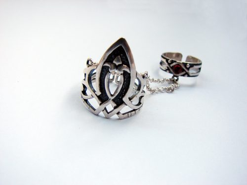 Double Rings Ethnic Style, Chains linked, Silver Adjustable multi-finger rings