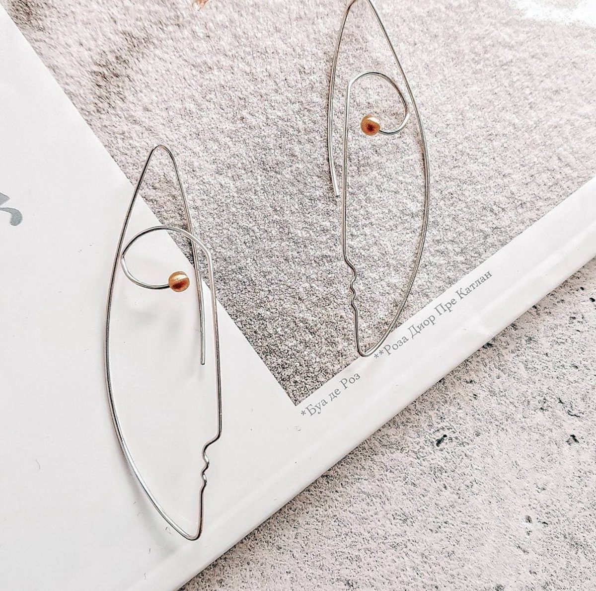 Silver Wire Face Silhouette Earrings with Pearls, Minimalist Jewelry