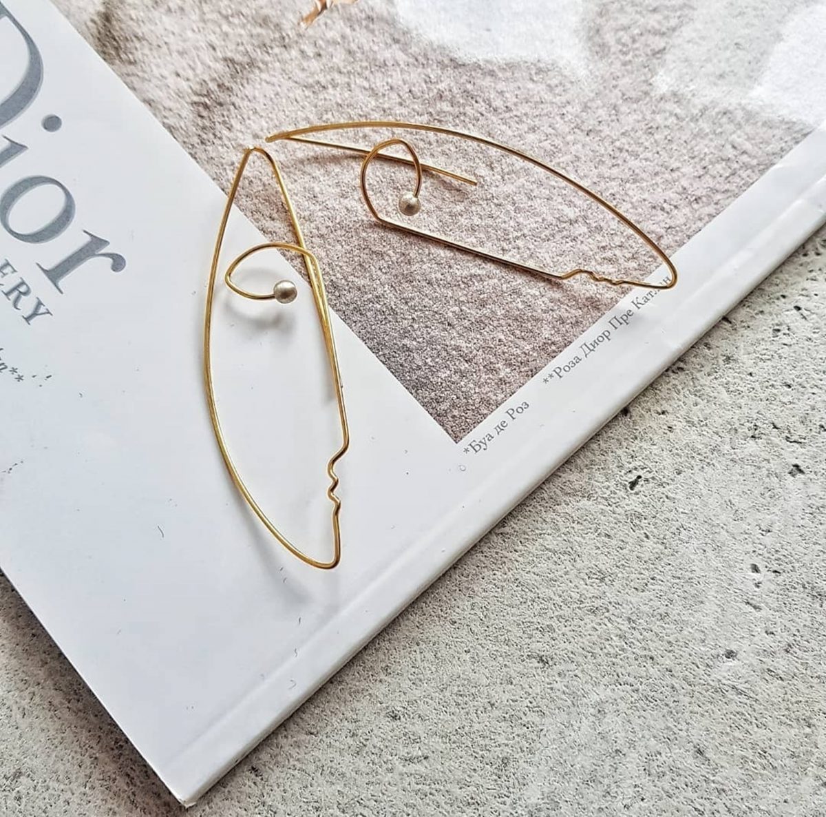 Silver Wire Face Silhouette Earrings with Pearls, Minimalist Jewelry