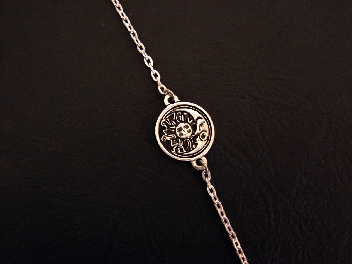 Sun and Moon Bracelet Sterling Silver 925, Day / Night Bracelet, Yin Yang Celestial Zodiac Mystic Charm Bracelet, Gift for Her
