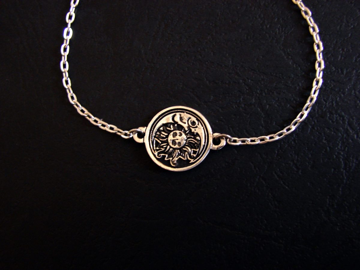 Sun and Moon Bracelet Sterling Silver 925, Day / Night Bracelet, Yin Yang Celestial Zodiac Mystic Charm Bracelet, Gift for Her