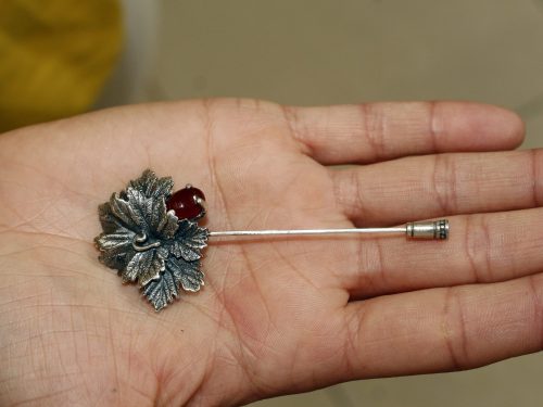 Lapel Pin Brooch Bunch of Grapes Sterling Silver 925 with Carnelian